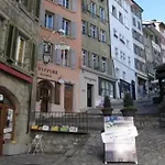 Pully Lakeside Street And Direct Bus To Train Station Apartamento