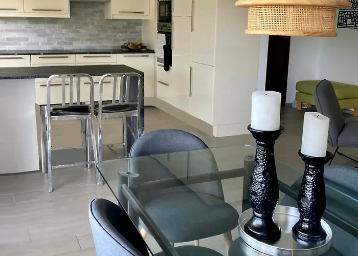 Pully Lakeside Street And Direct Bus To Train Station Apartmán