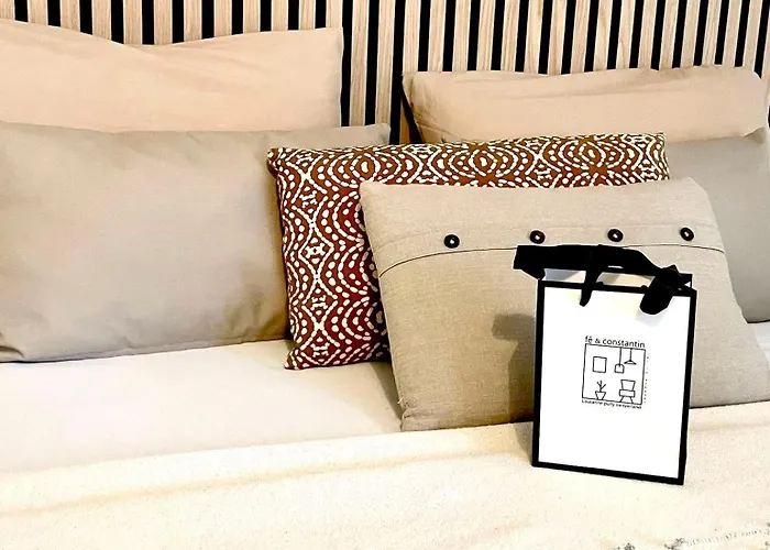 Pully Lakeside Street And Direct Bus To Train Station Apartamento Lausana