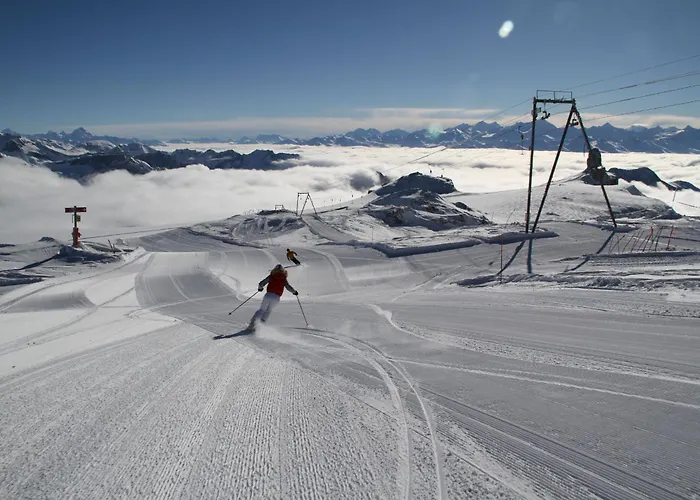 Pully Lakeside Street And Direct Bus To Train Station * Lausana