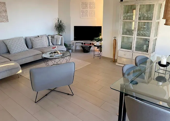 Pully Lakeside Street And Direct Bus To Train Station Apartmán *